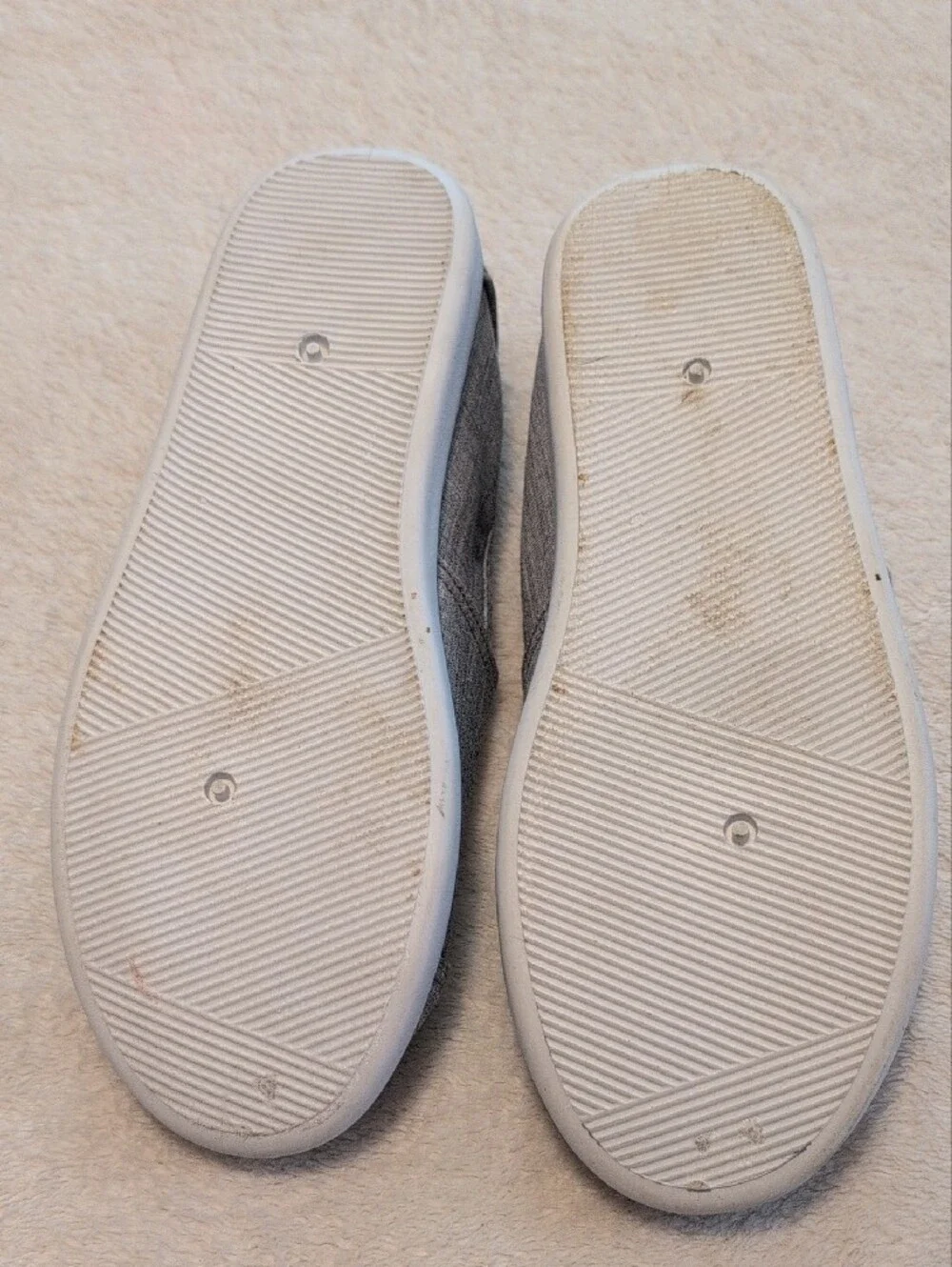 Kids Slip-On Canvas Shoes in Gray